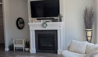 3842 Hidden Valley Dr, Ammon, ID 83406