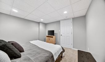 375 Novara Dr, Ballwin, MO 63021