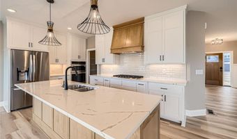 68 143rd Ave NW, Andover, MN 55304