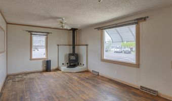 413 S Clark St, Powell, WY 82435