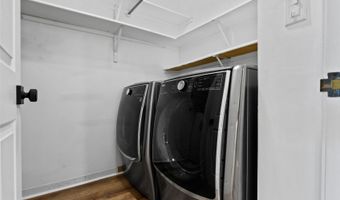 358 Kaelepulu Dr 702, Kailua, HI 96734