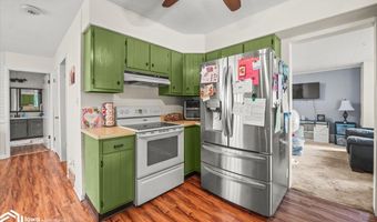 714 2nd Ave, Ackley, IA 50601