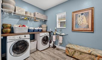 623 WINTERSIDE Dr, Apollo Beach, FL 33572