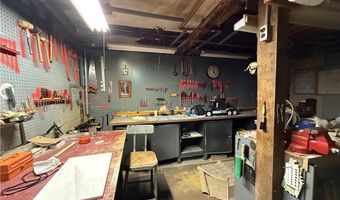 14 Park St, Central Falls, RI 02863