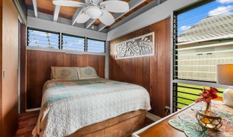 592 Kaimalino St, Kailua, HI 96734