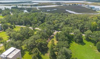 10158 E Shorecrest Rd, Biloxi, MS 39532