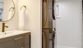 2139 S OXFORD St, Arlington, VA 22204