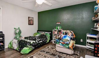 1004 Baretta Ct, Aurora, MO 65605