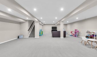 20 Gina Dr, Allentown, NJ 08501