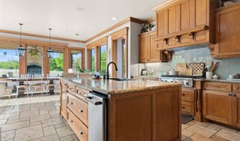 1739 Gateway Rd, Ardmore, OK 73401