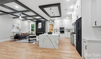 1106 Brookhurst Dr, Charlotte, NC 28205