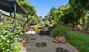 995 Old Farm Ln, Aptos, CA 95003
