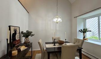 11 Pimlico Ct, Bedford, NH 03110