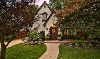 165 Lamarck Dr, Amherst, NY 14226