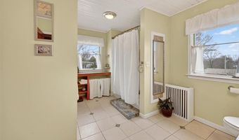 102 Willett Ave, East Providence, RI 02915