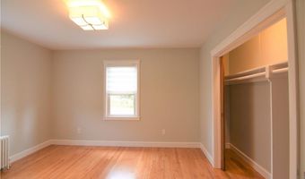 5 Holten Ave, Newport, RI 02840