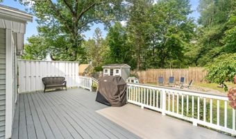 35 Skytop Rd, Andover, NJ 07860