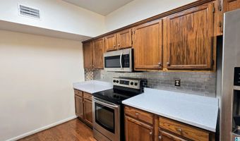 132 TIMBERLEAF Cir, Alabaster, AL 35007