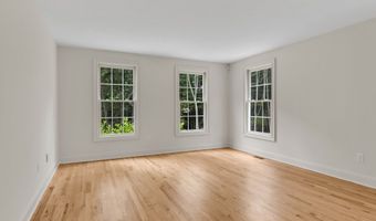 6 Kristen Way, Clinton, CT 06413