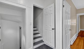 112 Villa Ave, Cranston, RI 02905