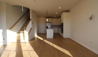 22383 ROANOKE RISE Ter, Ashburn, VA 20148