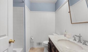 403 Timberbrooke Dr C, Bedminster, NJ 07921