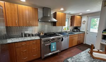 26 Tabert Ln, Belgrade, ME 04917