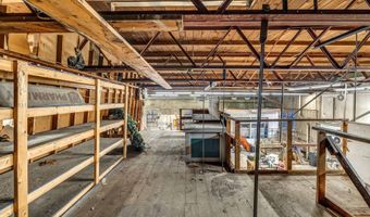 1567 Hammond St, Bangor, ME 04401