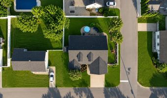 653 Neptune Ave, Beachwood, NJ 08722