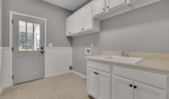 5166 Hill Rd NW, Acworth, GA 30101