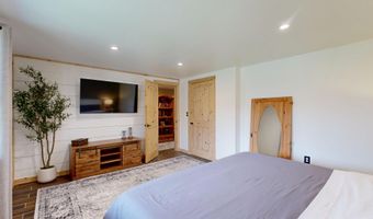 53 Hayden Rd, Augusta, ME 04330
