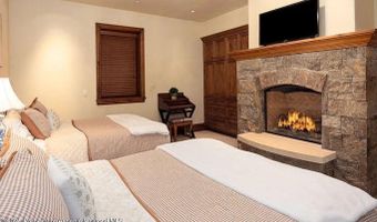 1395 Snowbunny Ln, Aspen, CO 81611
