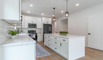 77 White Rock Hill Rd, Bow, NH 03304