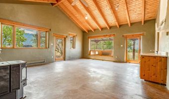 334 Hwy 150, Arroyo Seco, NM 87514