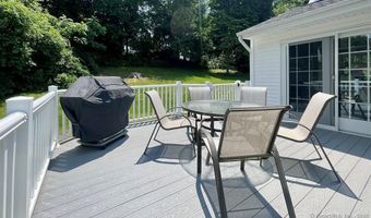 523 Overlook Dr, Orange, CT 06477