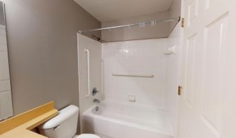 275 Briarcrest Dr 186, Ann Arbor, MI 48104