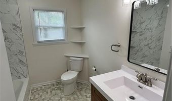 435 S Spicer Dr, Austin, IN 47102