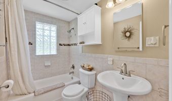 471 Goose Ln, Coventry, CT 06238