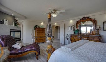 1700 Riverwood Dr, Bismarck, ND 58504
