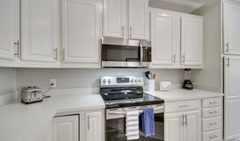 183 Mcdonnell Ave 305, Biloxi, MS 39531