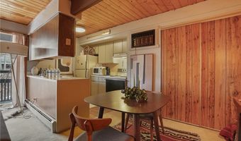 1722 Treetop Trl, Akron, OH 44313