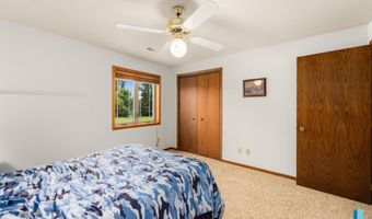 25876 481st Ave, Brandon, SD 57005