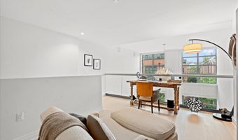 1201 N ROYAL St 214, Alexandria, VA 22314
