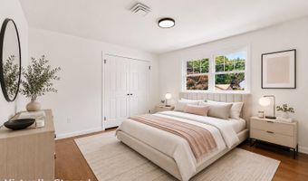 5 Butternut Dr, Bloomfield, CT 06002