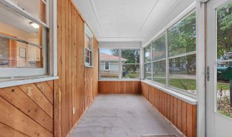 216 W SEYMOUR St, Appleton, WI 54915
