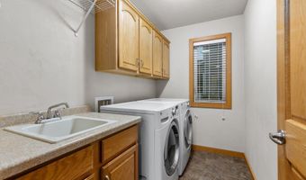 4013 E BENVALLEY Dr, Appleton, WI 54913