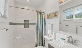 154 CRESCENT Dr, Anna Maria, FL 34216