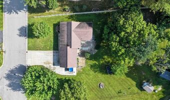 901 Geneva Dr, Alexandria, MN 56308