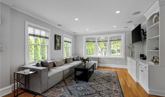 636 Lebrun Rd, Amherst, NY 14226