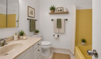 6035 CHATSWORTH Ln, Bethesda, MD 20814